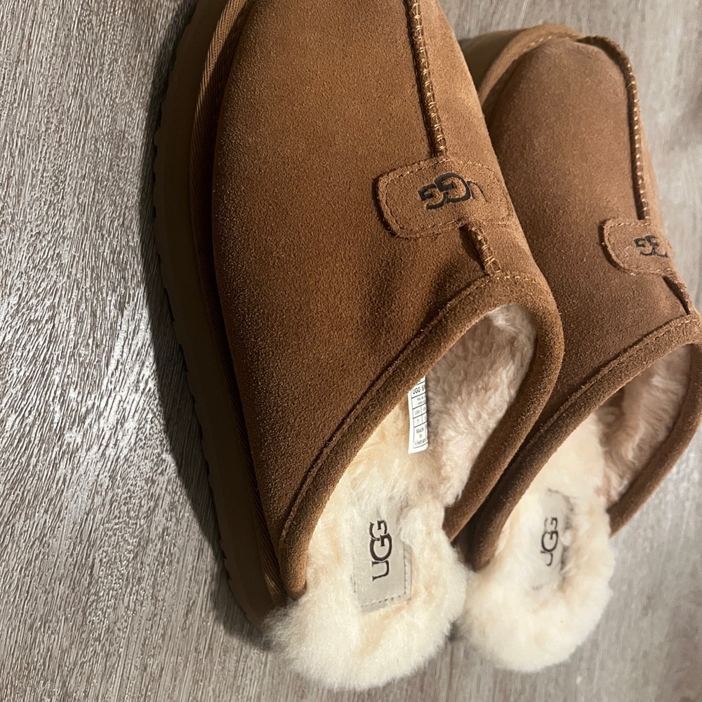 UGG Disquette Suede Sheepskin Slip-On Slipper Size 7 Tan Platform Slippers - Picture 2 of 7